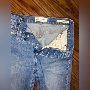 Aritzia DENIM FORUM Arlo Light Medium Wash High Rise Straight Ankle Jeans, 27